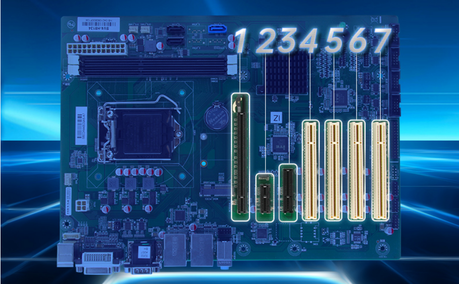 7個擴展槽分別為1個PCIex16插槽，1個PCIex4插槽，1個PCIex1插槽以及4個PCI插槽。